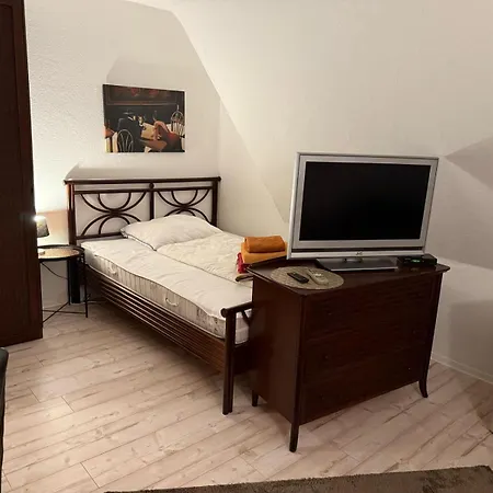Flohrs Monteur- Und Apartment *